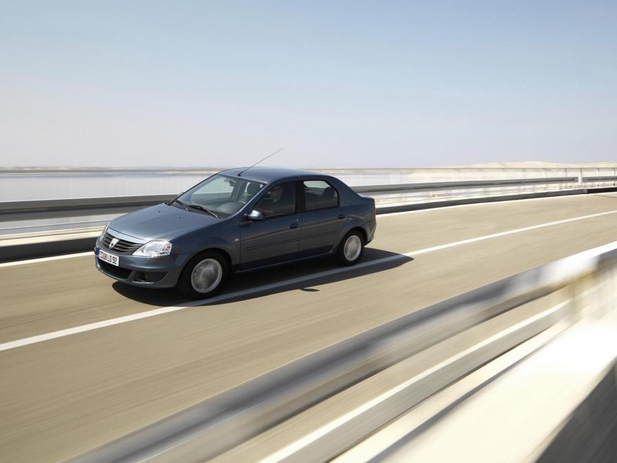  Dacia Logan 2008 года  (фото 64 из 81)